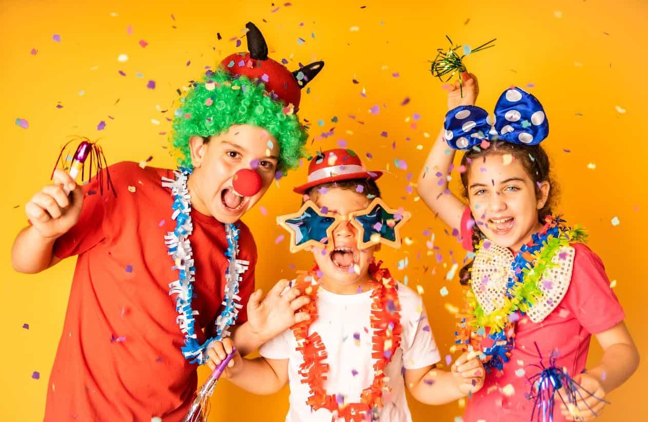 Gigglixwi: Celebrate Joyfully with Party Play Essentials
