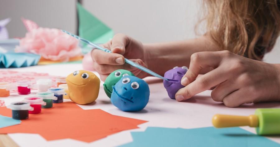 Draviona-Astra: Engaging In-Store Play & Creative Workshops